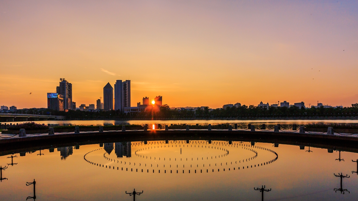 2014-9-9南湖晚霞-1_副本.jpg