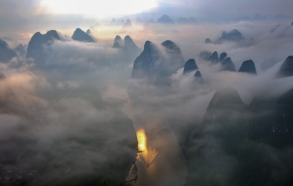 梦幻漓江.jpg