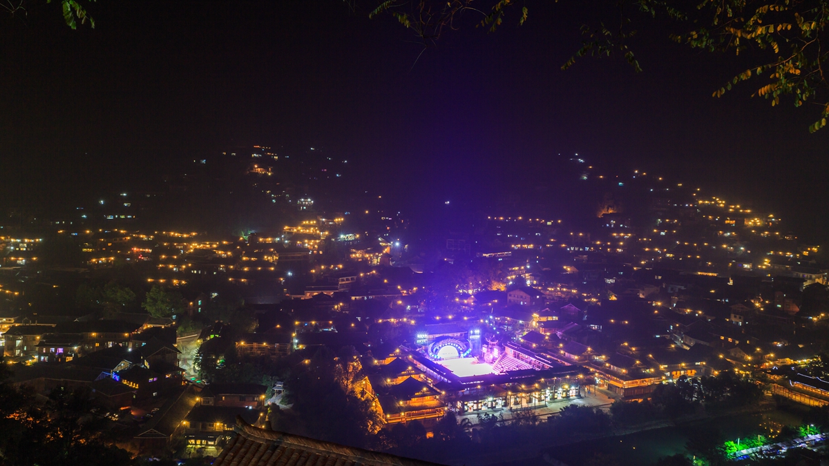 苗寨夜景-4_副本.jpg