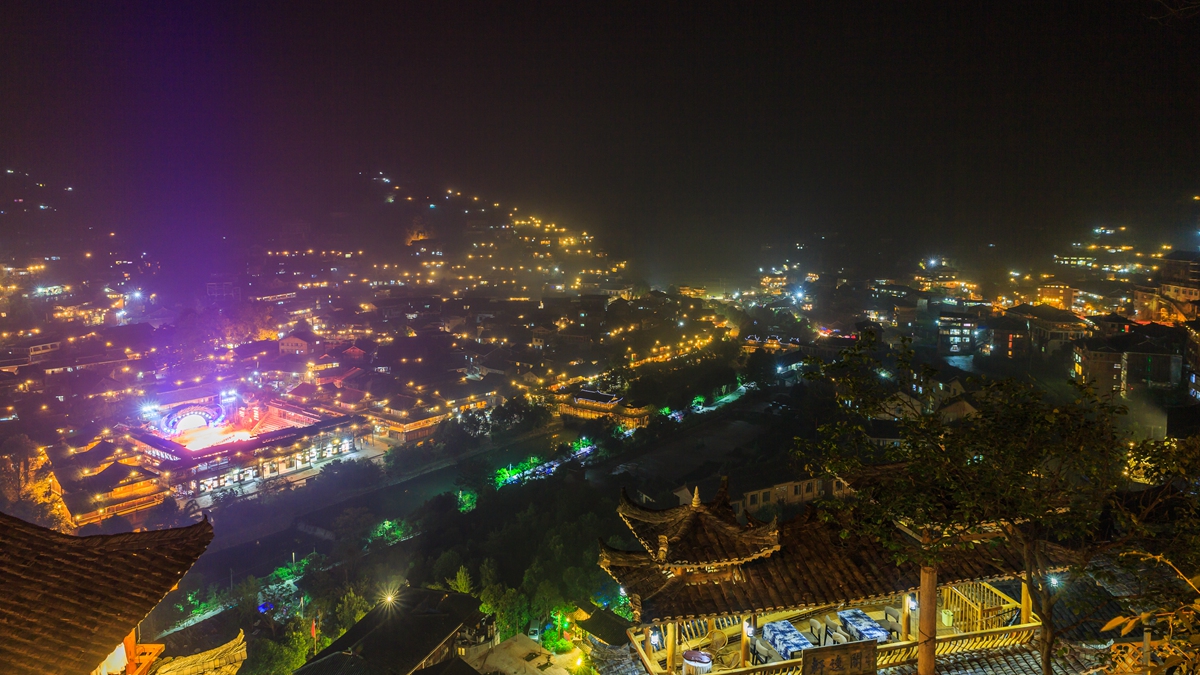 苗寨夜景-6_副本.jpg