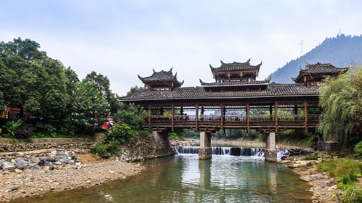 苗寨风雨桥-10_副本.jpg