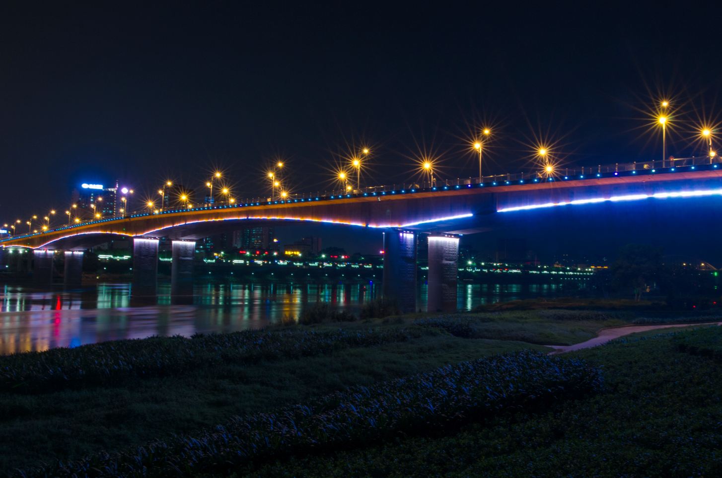 夜南宁08.JPG