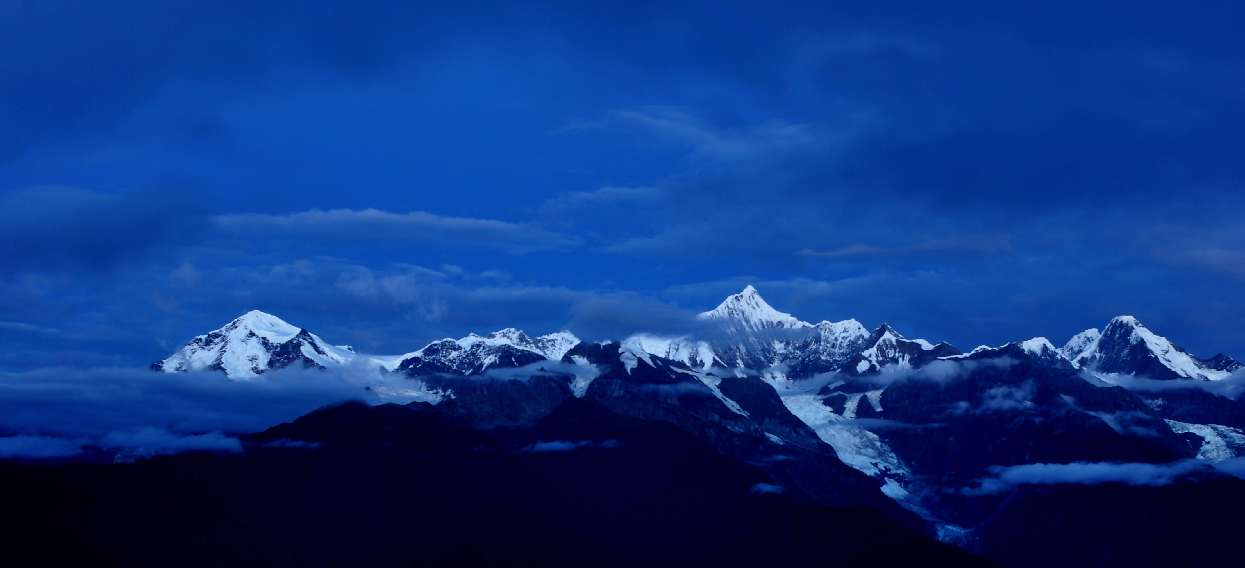 梅里雪山.jpg