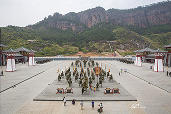 广西北流铜石岭兵马俑