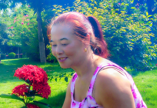 DSC07721花对人笑4_副本_副本.jpg