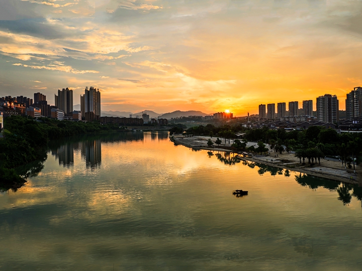 IMG_8388夕阳_副本.jpg