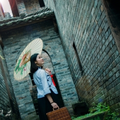 古巷春归