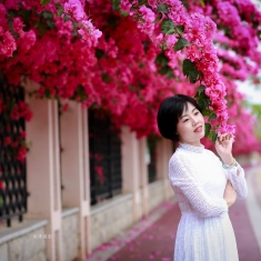 姹紫嫣红，十里花街