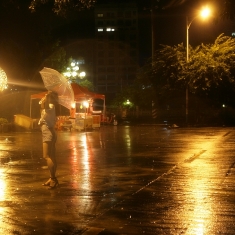 雨夜倩影