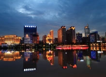 雨后的民歌湖