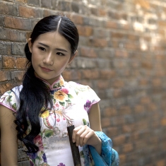 靓妹子