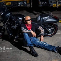 酷男与机车