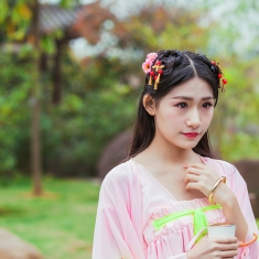才 女