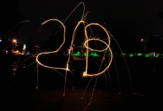 新年一起来放烟花，哈哈~