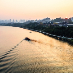 右江早晨