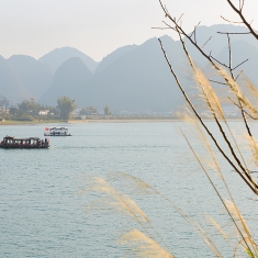 巨洋湖风光图