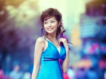 调出街景美女图片时尚的青蓝色