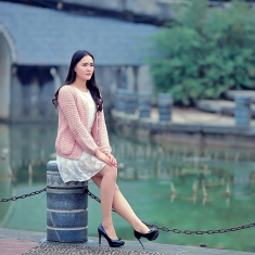 南湖外拍妹子