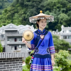 毛南族花竹帽传承之一