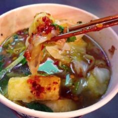 国庆街边美食——臭豆腐