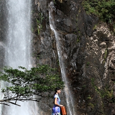 那山·那水·那人