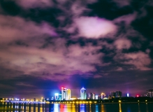 一张南湖夜景