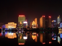 南宁民歌湖夜景（接片）