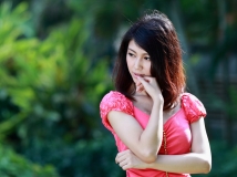 清新可人的夏日美女