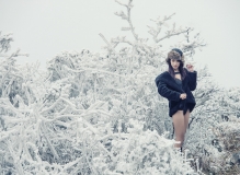 小魔女与小红帽