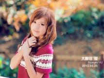Photoshop打造柔美的青红色写真人物图片