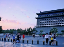 旅游随拍之四———北京前门的晚霞———