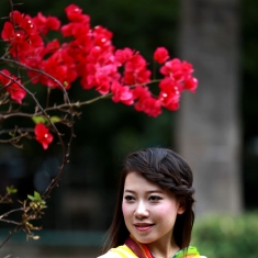 花儿与少女