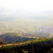 雾锁横州