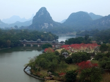 美丽的龙潭