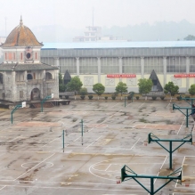冬雨中的博白县中学内操场（拼接片）