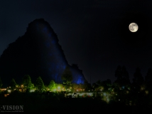 【思考危险】——《阳朔月夜》