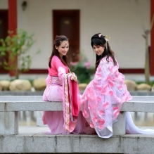 漂亮姐妹花