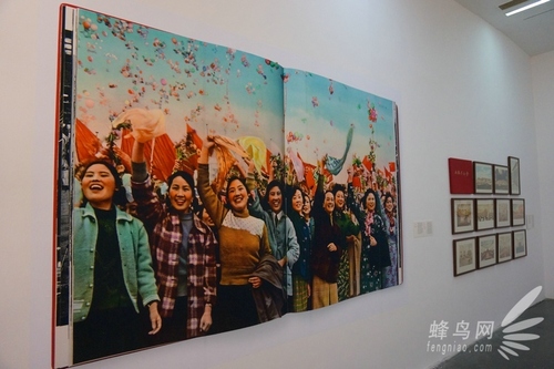 聚焦百年中国变迁 中国摄影书集展开展