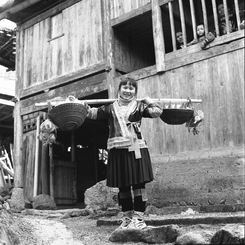 广西摄影家蒋建雄“尧告村”系列作品之一